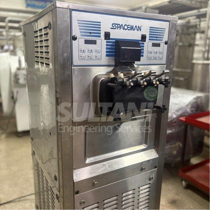 Spaceman 6378 – Gravity Feed Soft Serve Machine | Twin Twist - Image 3