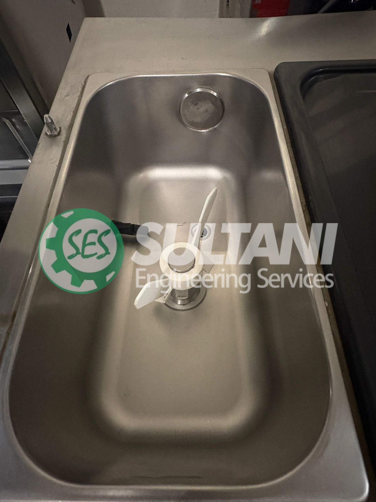 Spaceman 6248 Gravity Fed Soft Serve Ice Cream Machine – Twin Twist Commercial Ice Cream Maker - Image 3